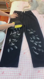 Electrostatic hair-removing gloves